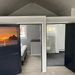 Lofoten Fjordcamp * Valberg