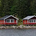 Lofoten Fjordcamp