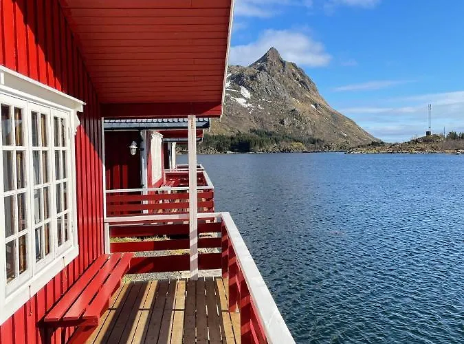Lofoten Fjordcamp *